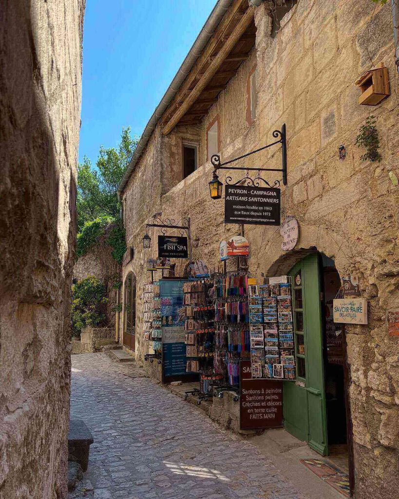 Historic stone buildings and streets in Beynac-et-Cazenac