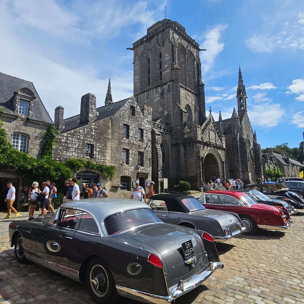Visitor parking area near the historic centre of Locronan