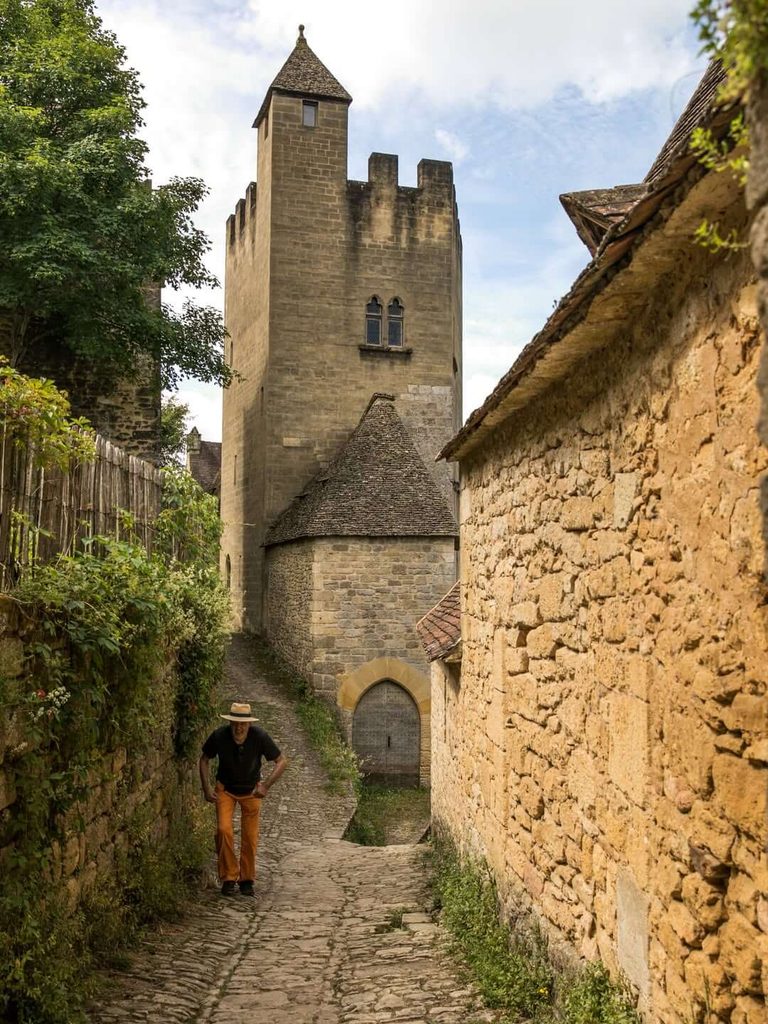 Tour du Couvent medieval tower in Beynac-et-Cazenac